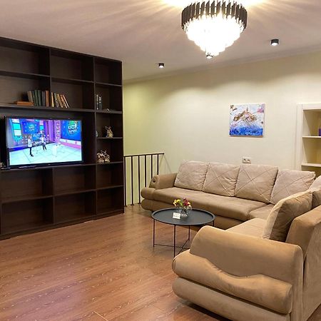 Zaav Apartment ティビリシ エクステリア 写真
